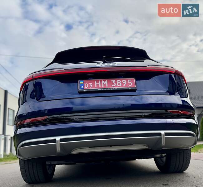 Внедорожник / Кроссовер Audi e-tron 2022 в Киеве фото 15 Внедорожник / Кроссовер Audi e-tron 2022 в Киеве