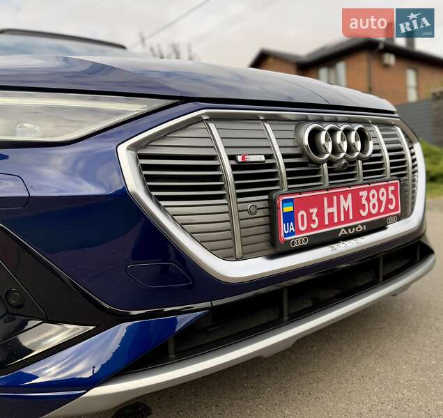Внедорожник / Кроссовер Audi e-tron 2022 в Киеве фото 34 Внедорожник / Кроссовер Audi e-tron 2022 в Киеве