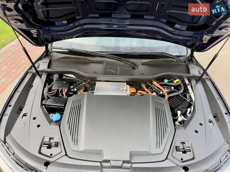 Внедорожник / Кроссовер Audi e-tron 2022 в Киеве фото 55 Внедорожник / Кроссовер Audi e-tron 2022 в Киеве