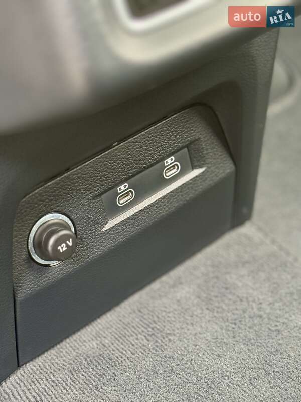 Внедорожник / Кроссовер Audi e-tron 2022 в Киеве фото 80 Внедорожник / Кроссовер Audi e-tron 2022 в Киеве