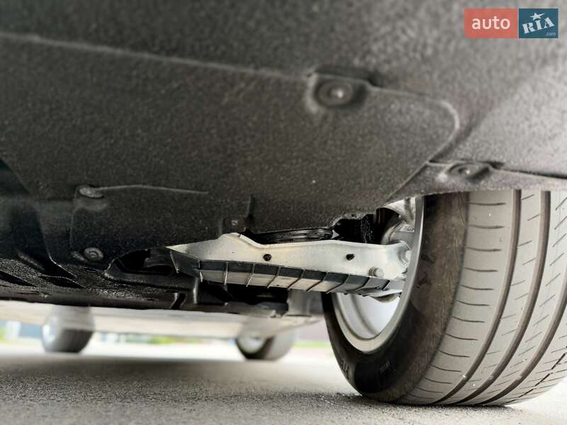 Внедорожник / Кроссовер Audi e-tron 2022 в Киеве фото 53 Внедорожник / Кроссовер Audi e-tron 2022 в Киеве