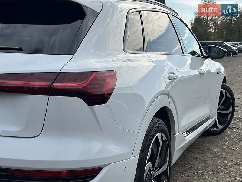 Позашляховик / Кросовер Audi e-tron 2022 в Луцьку фото 13 Позашляховик / Кросовер Audi e-tron 2022 в Луцьку