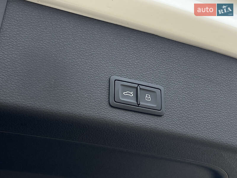 Позашляховик / Кросовер Audi e-tron 2022 в Луцьку фото 41 Позашляховик / Кросовер Audi e-tron 2022 в Луцьку