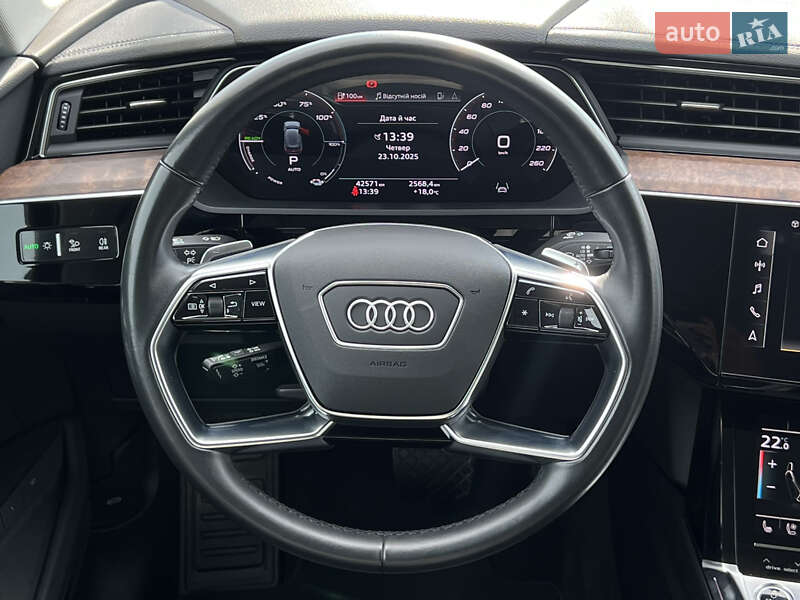 Позашляховик / Кросовер Audi e-tron 2022 в Луцьку фото 55 Позашляховик / Кросовер Audi e-tron 2022 в Луцьку