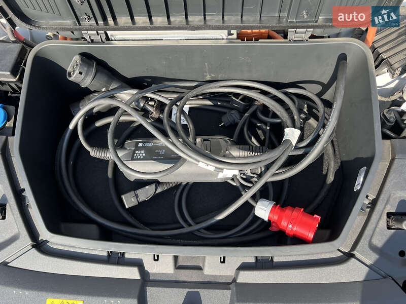 Позашляховик / Кросовер Audi e-tron 2022 в Луцьку фото 87 Позашляховик / Кросовер Audi e-tron 2022 в Луцьку