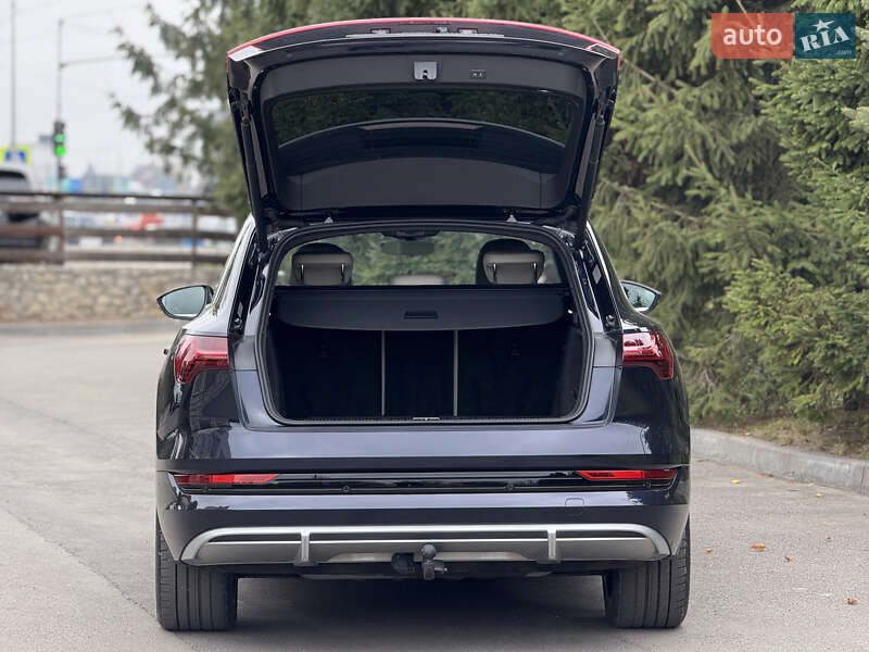 Внедорожник / Кроссовер Audi e-tron 2021 в Тернополе
