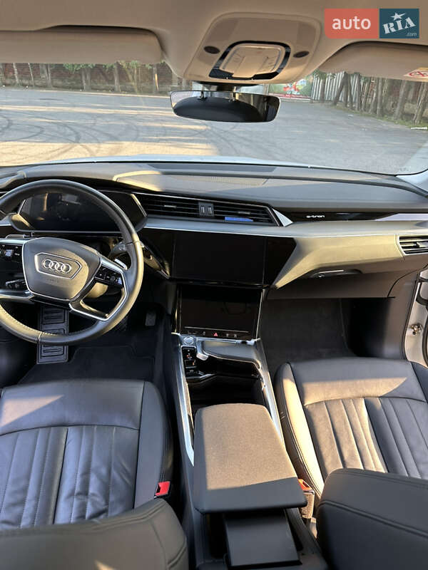 Внедорожник / Кроссовер Audi e-tron 2019 в Ужгороде фото 5 Внедорожник / Кроссовер Audi e-tron 2019 в Ужгороде