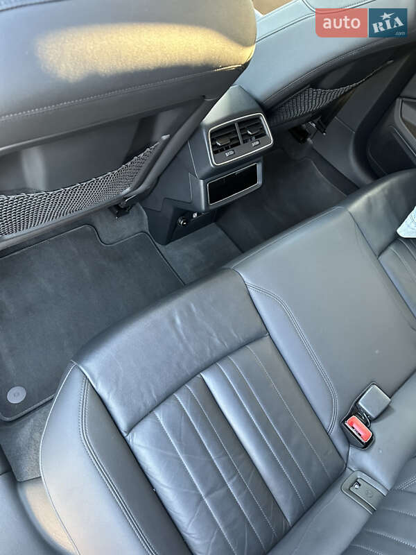 Внедорожник / Кроссовер Audi e-tron 2019 в Ужгороде фото 14 Внедорожник / Кроссовер Audi e-tron 2019 в Ужгороде
