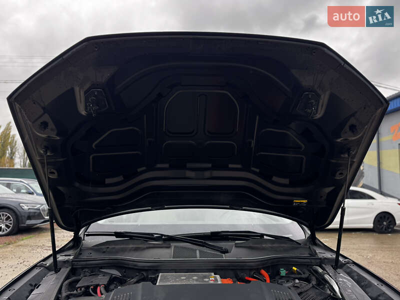 Позашляховик / Кросовер Audi e-tron 2020 в Житомирі фото 69 Позашляховик / Кросовер Audi e-tron 2020 в Житомирі