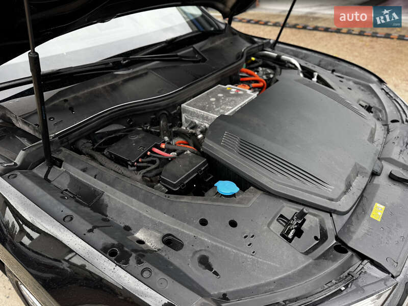 Позашляховик / Кросовер Audi e-tron 2020 в Житомирі фото 73 Позашляховик / Кросовер Audi e-tron 2020 в Житомирі