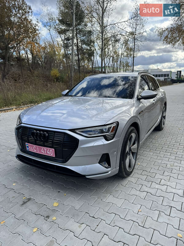 Позашляховик / Кросовер Audi e-tron 2022 в Львові фото Позашляховик / Кросовер Audi e-tron 2022 в Львові