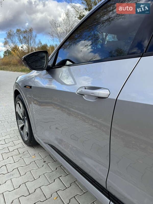 Позашляховик / Кросовер Audi e-tron 2022 в Львові фото 13 Позашляховик / Кросовер Audi e-tron 2022 в Львові