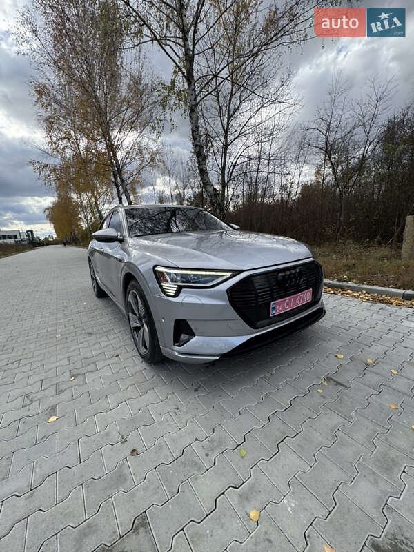 Позашляховик / Кросовер Audi e-tron 2022 в Львові фото 32 Позашляховик / Кросовер Audi e-tron 2022 в Львові