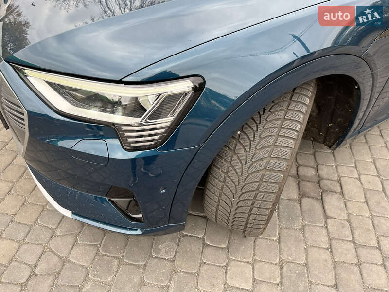 Внедорожник / Кроссовер Audi e-tron 2020 в Днепре