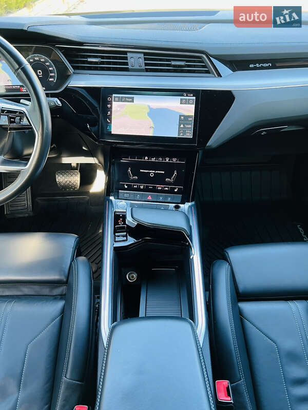 Внедорожник / Кроссовер Audi e-tron 2019 в Тернополе фото 19 Внедорожник / Кроссовер Audi e-tron 2019 в Тернополе