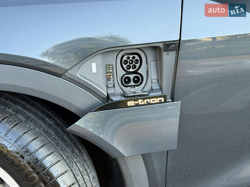 Внедорожник / Кроссовер Audi e-tron 2021 в Тернополе