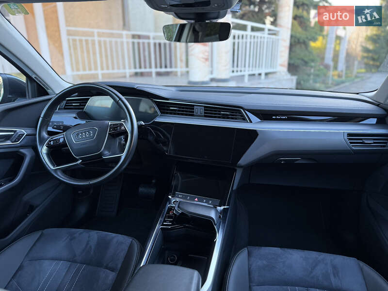 Внедорожник / Кроссовер Audi e-tron 2021 в Тернополе