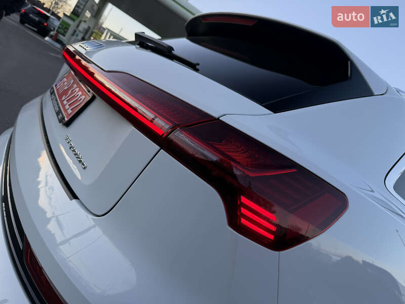Позашляховик / Кросовер Audi e-tron 2020 в Львові фото 47 Позашляховик / Кросовер Audi e-tron 2020 в Львові