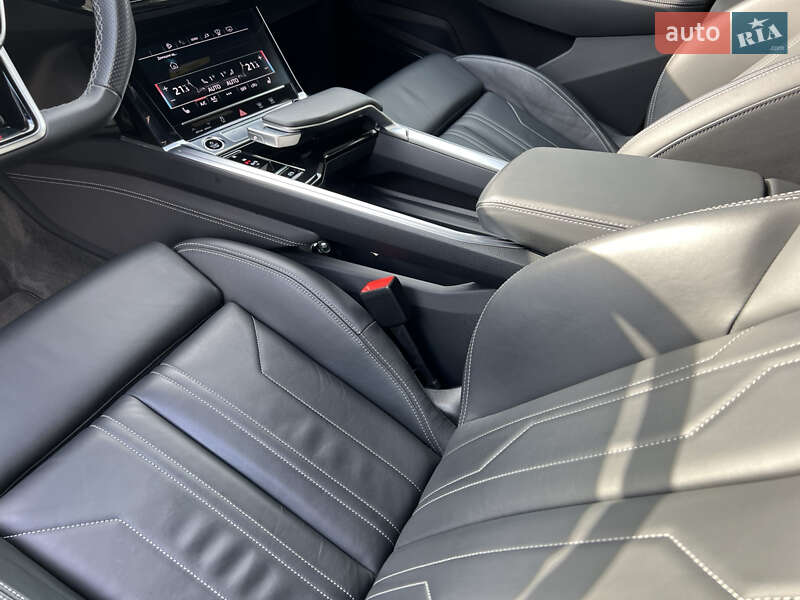 Позашляховик / Кросовер Audi e-tron 2022 в Луцьку фото 28 Позашляховик / Кросовер Audi e-tron 2022 в Луцьку