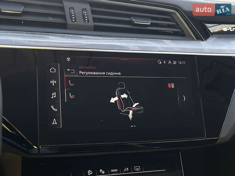 Позашляховик / Кросовер Audi e-tron 2022 в Луцьку