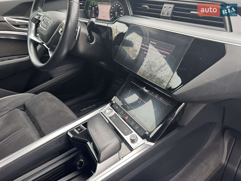 Позашляховик / Кросовер Audi e-tron 2019 в Одесі