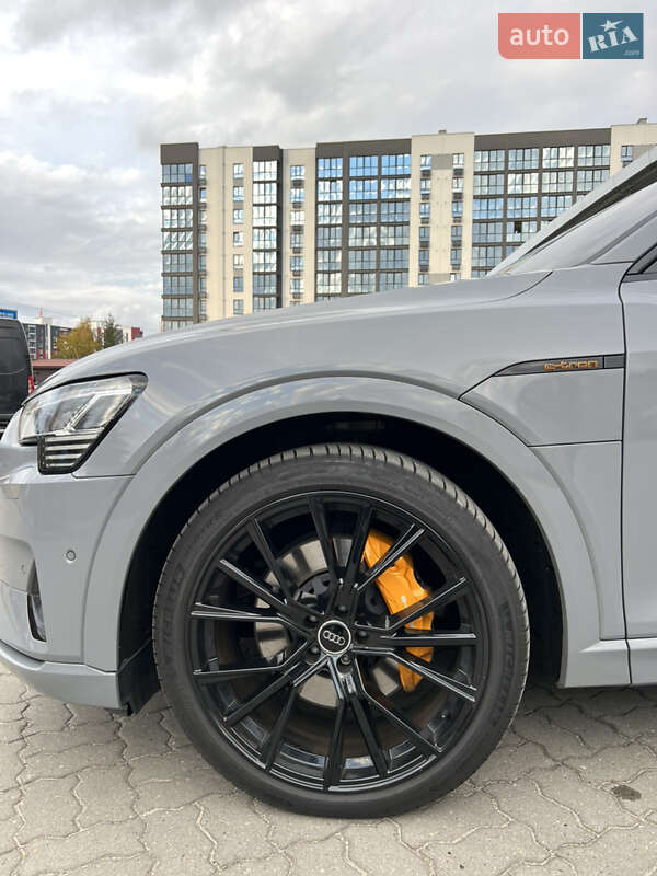 Позашляховик / Кросовер Audi e-tron 2020 в Києві