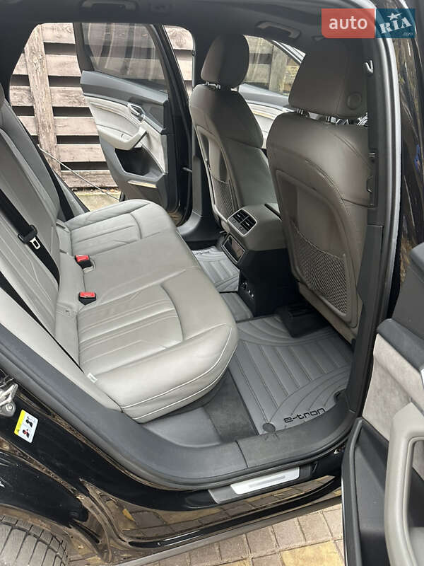 Позашляховик / Кросовер Audi e-tron 2019 в Ірпені фото 16 Позашляховик / Кросовер Audi e-tron 2019 в Ірпені