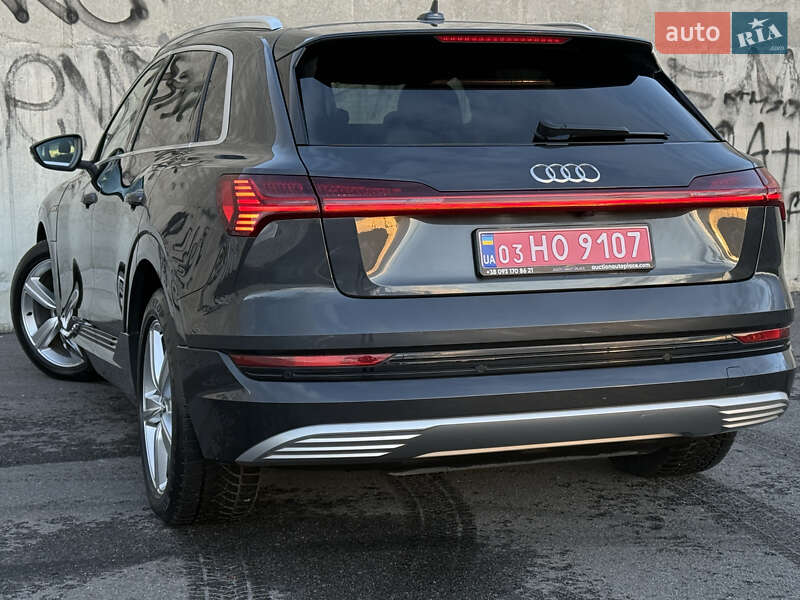 Позашляховик / Кросовер Audi e-tron 2020 в Львові фото 17 Позашляховик / Кросовер Audi e-tron 2020 в Львові
