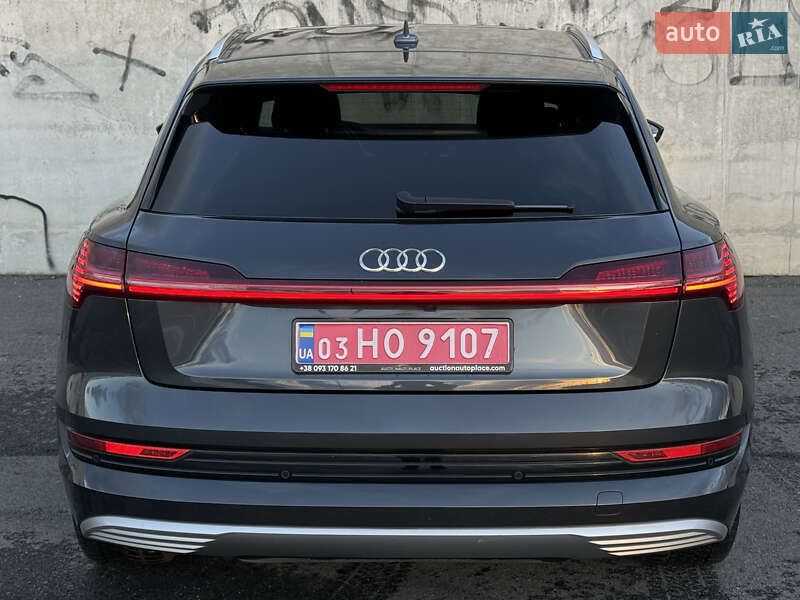 Позашляховик / Кросовер Audi e-tron 2020 в Львові фото 21 Позашляховик / Кросовер Audi e-tron 2020 в Львові