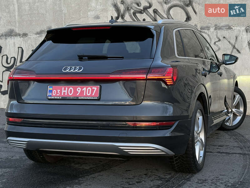Позашляховик / Кросовер Audi e-tron 2020 в Львові фото 22 Позашляховик / Кросовер Audi e-tron 2020 в Львові