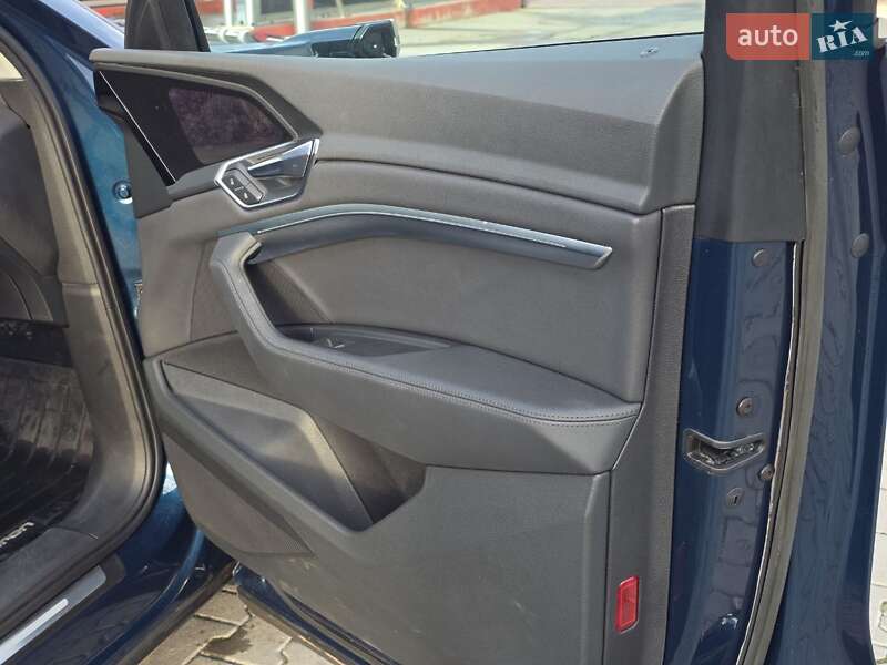 Позашляховик / Кросовер Audi e-tron 2019 в Тернополі фото 47 Позашляховик / Кросовер Audi e-tron 2019 в Тернополі