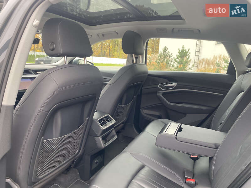 Внедорожник / Кроссовер Audi e-tron 2020 в Луцке