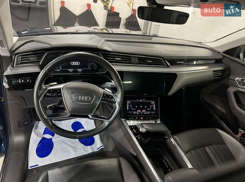 Внедорожник / Кроссовер Audi e-tron 2019 в Тернополе