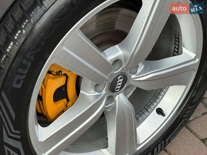 Позашляховик / Кросовер Audi e-tron 2019 в Рівному