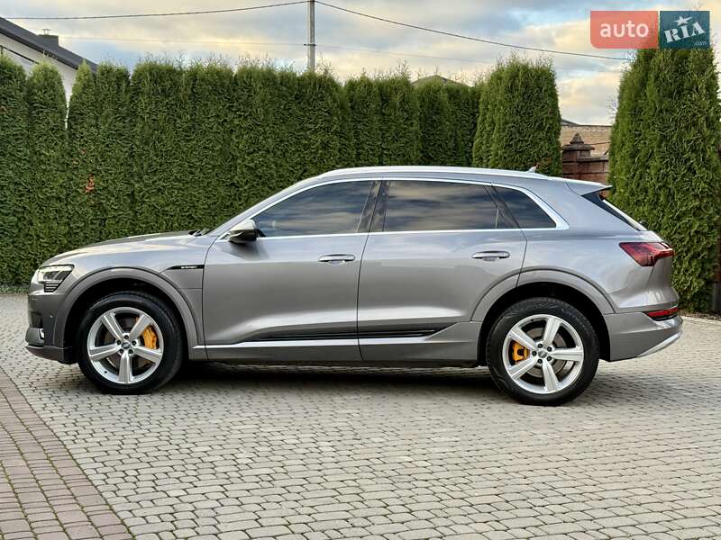 Позашляховик / Кросовер Audi e-tron 2019 в Рівному