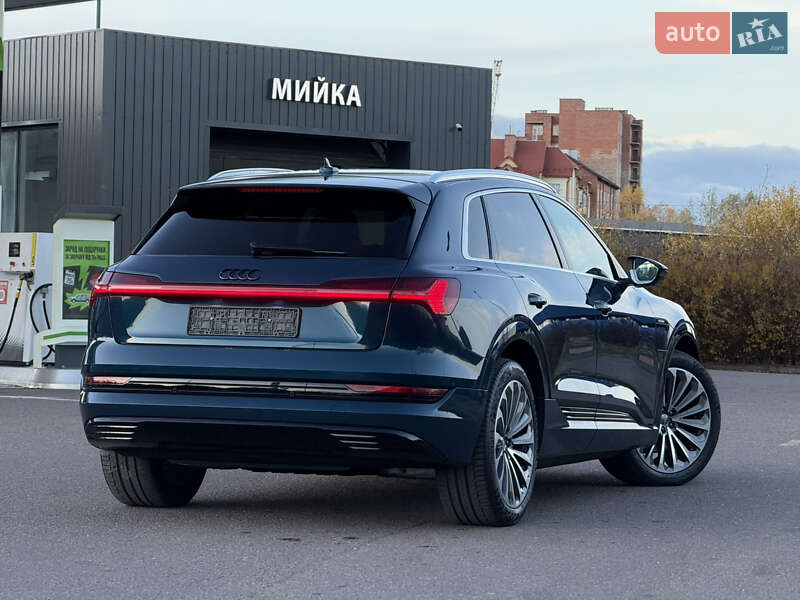Позашляховик / Кросовер Audi e-tron 2020 в Львові фото 32 Позашляховик / Кросовер Audi e-tron 2020 в Львові