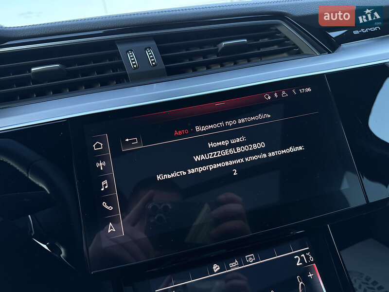 Позашляховик / Кросовер Audi e-tron 2020 в Львові фото 73 Позашляховик / Кросовер Audi e-tron 2020 в Львові