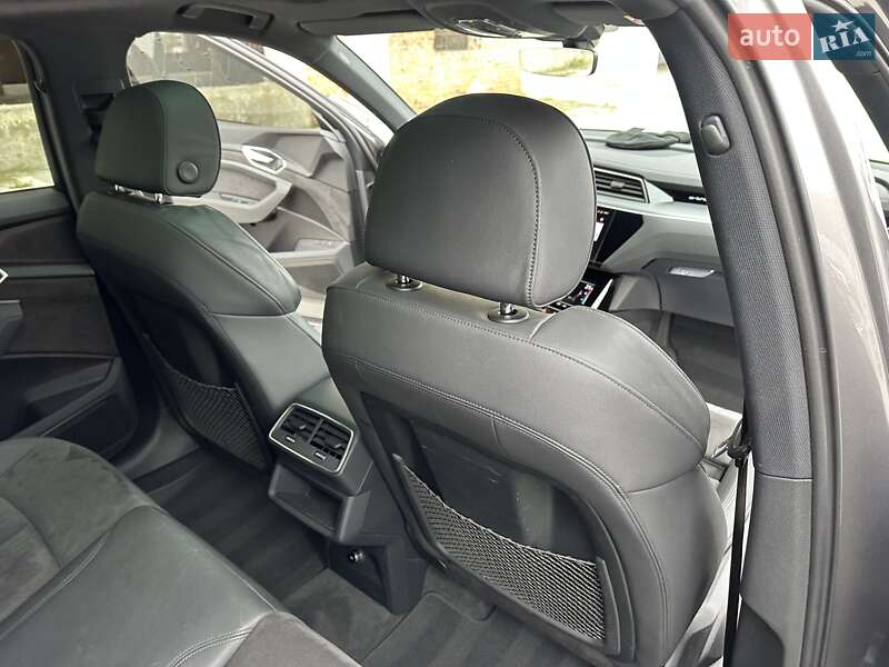 Позашляховик / Кросовер Audi e-tron 2021 в Тернополі фото 47 Позашляховик / Кросовер Audi e-tron 2021 в Тернополі