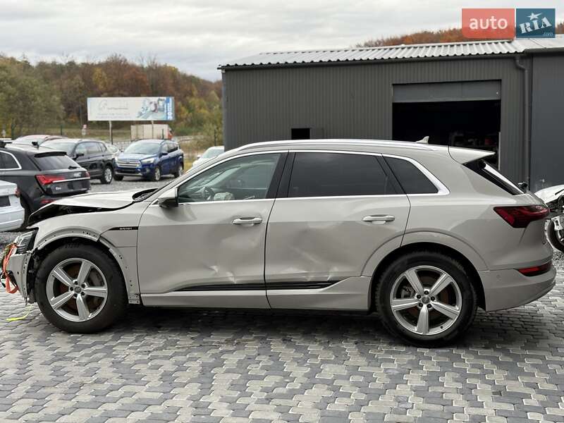 Позашляховик / Кросовер Audi e-tron 2019 в Львові