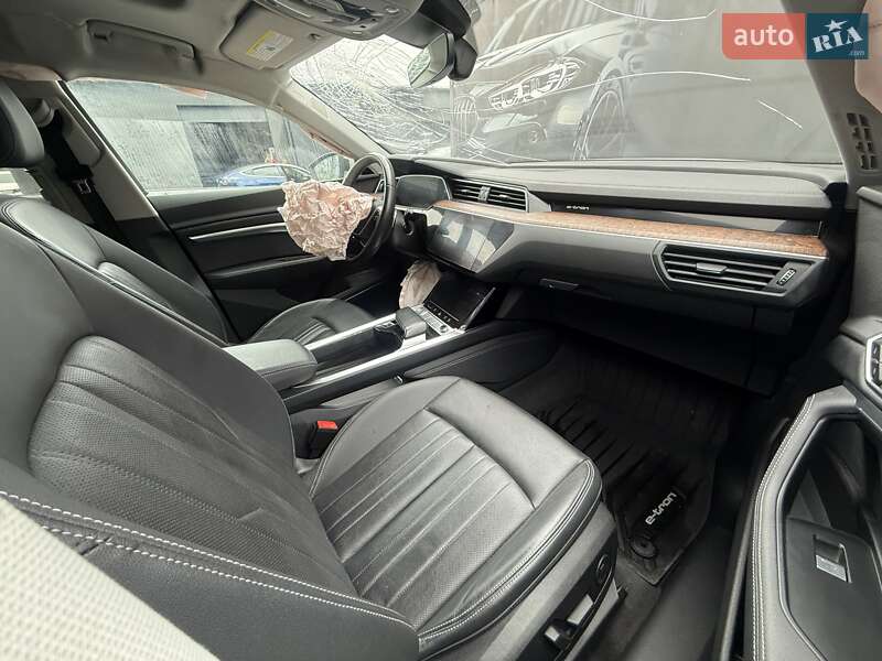 Позашляховик / Кросовер Audi e-tron 2019 в Львові
