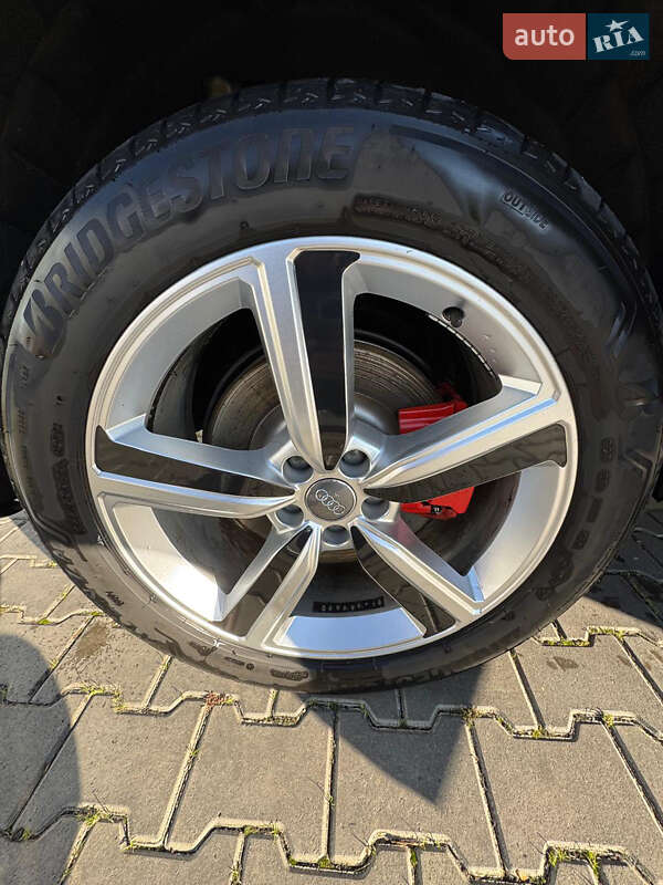 Внедорожник / Кроссовер Audi e-tron 2019 в Черновцах