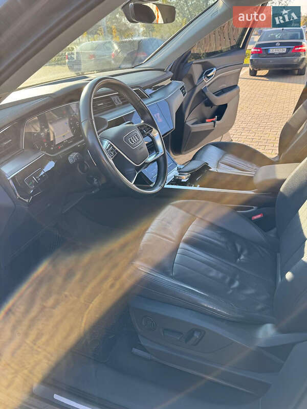 Внедорожник / Кроссовер Audi e-tron 2019 в Черновцах