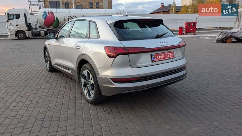 Позашляховик / Кросовер Audi e-tron 2020 в Києві