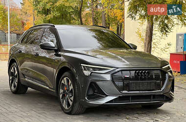 Внедорожник / Кроссовер Audi e-tron 2022 в Днепре