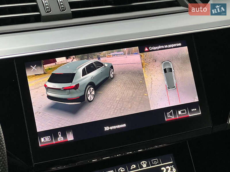 Позашляховик / Кросовер Audi e-tron 2022 в Дніпрі