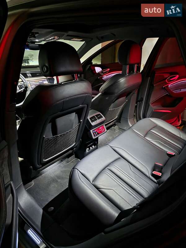 Внедорожник / Кроссовер Audi e-tron 2019 в Одессе фото 9 Внедорожник / Кроссовер Audi e-tron 2019 в Одессе