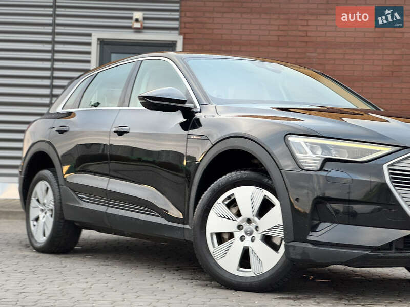 Позашляховик / Кросовер Audi e-tron 2019 в Рівному фото 9 Позашляховик / Кросовер Audi e-tron 2019 в Рівному