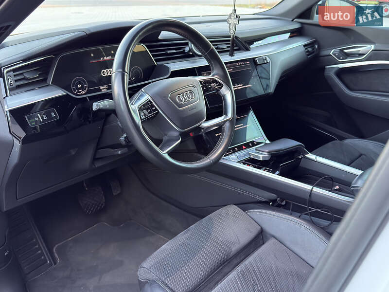 Внедорожник / Кроссовер Audi e-tron 2020 в Черновцах фото 11 Внедорожник / Кроссовер Audi e-tron 2020 в Черновцах