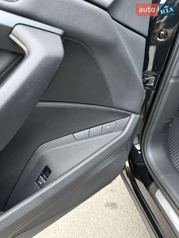 Позашляховик / Кросовер Audi e-tron 2022 в Бердичеві