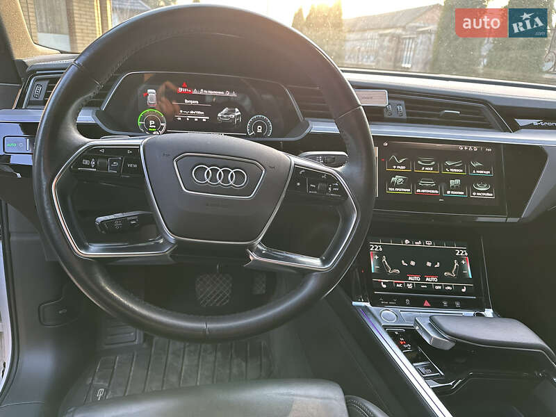 Позашляховик / Кросовер Audi e-tron 2020 в Львові фото 11 Позашляховик / Кросовер Audi e-tron 2020 в Львові
